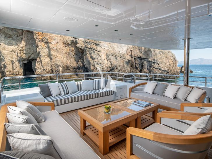 BOJI Codecasa 43 main aft deck BOJI Codecasa 43 main aft deck