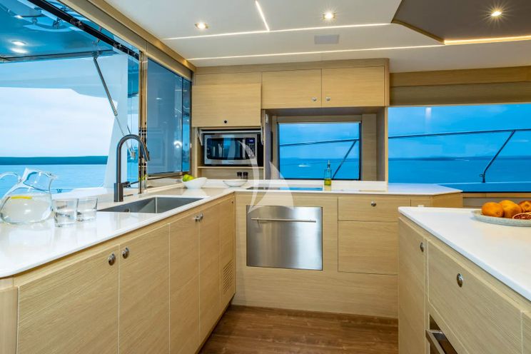 Charter Yacht BOLUBO II - Aquila 54 Power Catamaran - 4 Cabins - Sibenik - Split - Dubrovnik - Hvar - Croatia