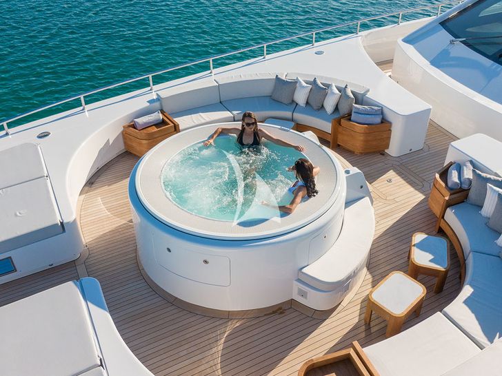 BON VIVANT 50m Codecasa Jacuzzi Aerial BON VIVANT 50m Codecasa Jacuzzi Aerial