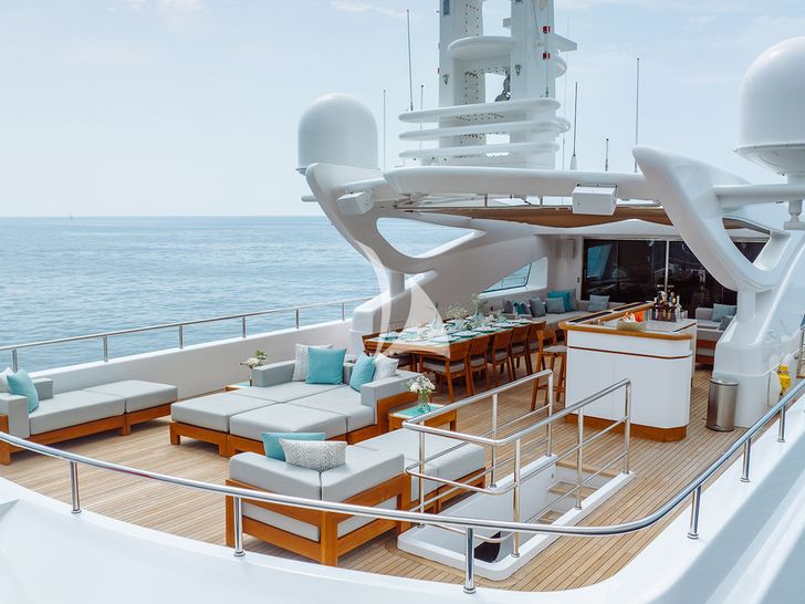BON VIVANT Sundeck BON VIVANT Sundeck