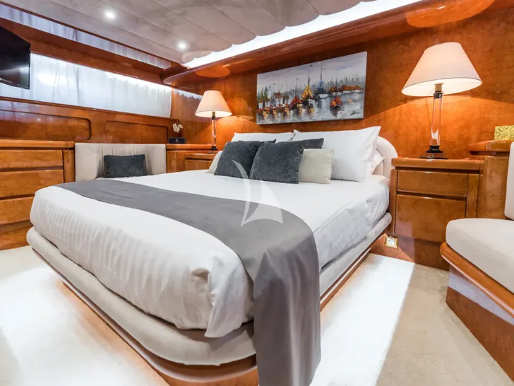BORA BORA Admiral 27 - VIP cabin 1 bed BORA BORA Admiral 27 - VIP cabin 1 bed