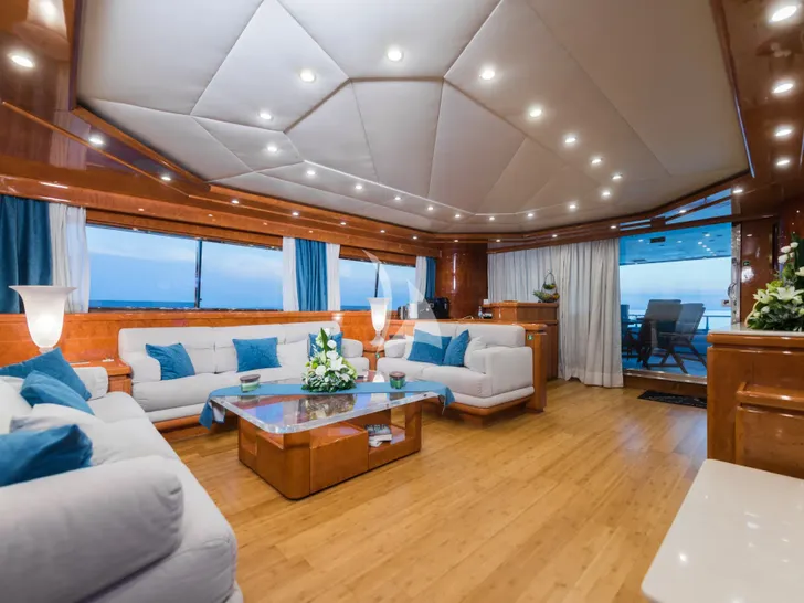 BORA BORA Admiral 27 - saloon BORA BORA Admiral 27 - saloon