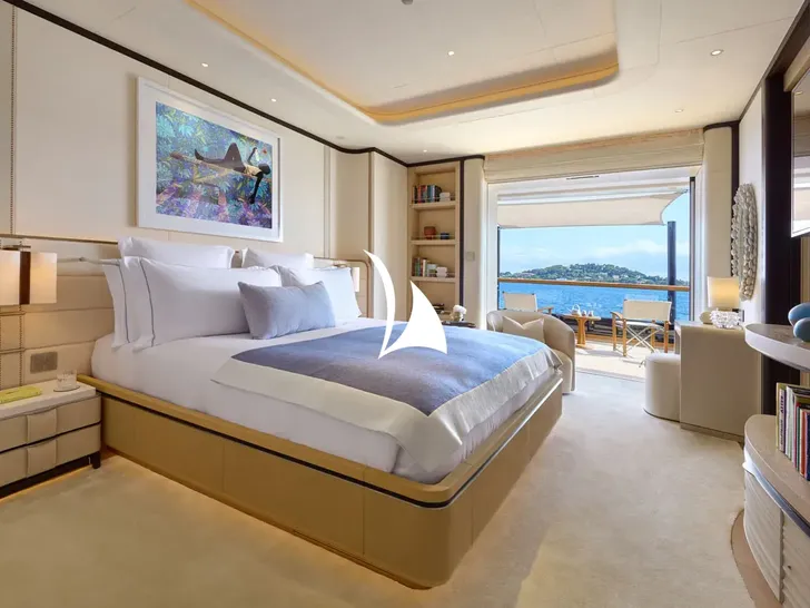 BREAKTHROUGH Feadship 118m - VIP cabin 1 BREAKTHROUGH Feadship 118m - VIP cabin 1
