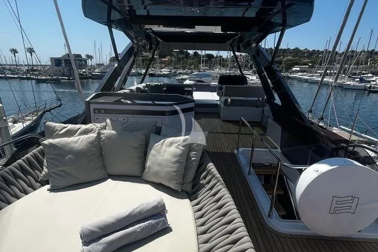 Charter Yacht BREEZE - Ferretti 720 - 4 Cabins - St Tropez - Cannes - Nice - Monaco - Antibes - French Riviera