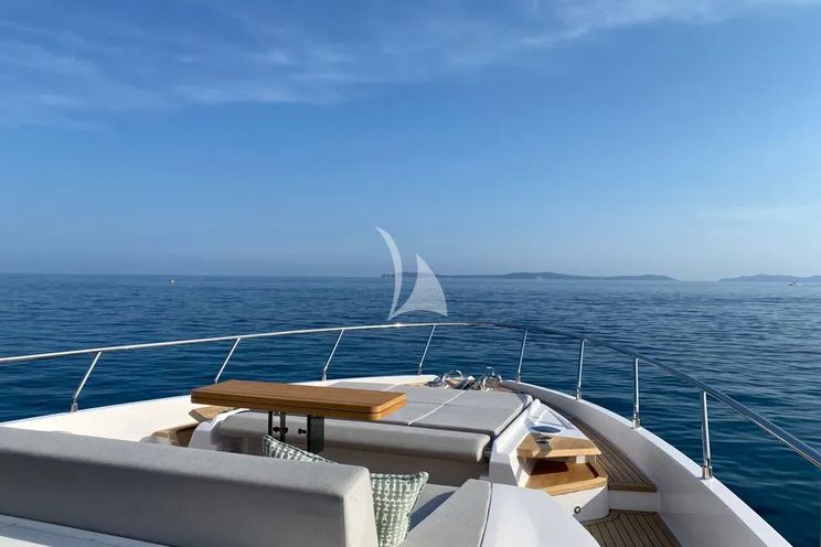 Charter Yacht BREEZE - Ferretti 720 - 4 Cabins - St Tropez - Cannes - Nice - Monaco - Antibes - French Riviera