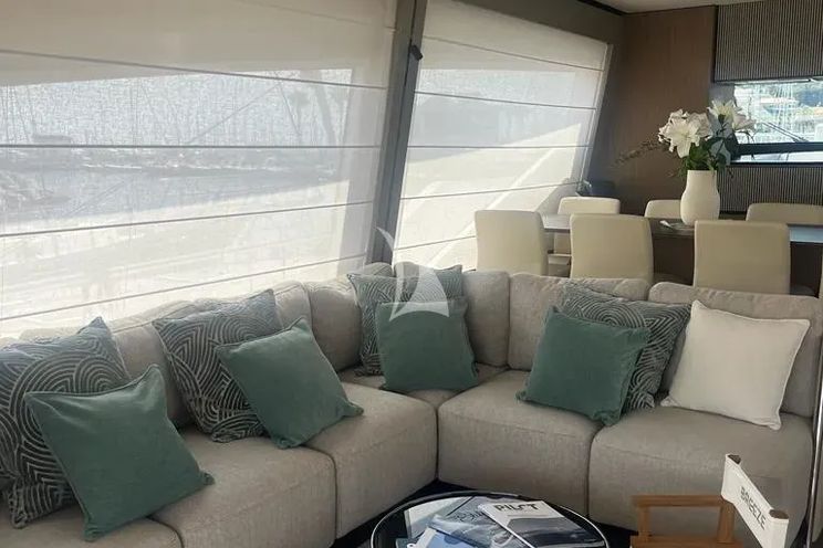 Charter Yacht BREEZE - Ferretti 720 - 4 Cabins - St Tropez - Cannes - Nice - Monaco - Antibes - French Riviera