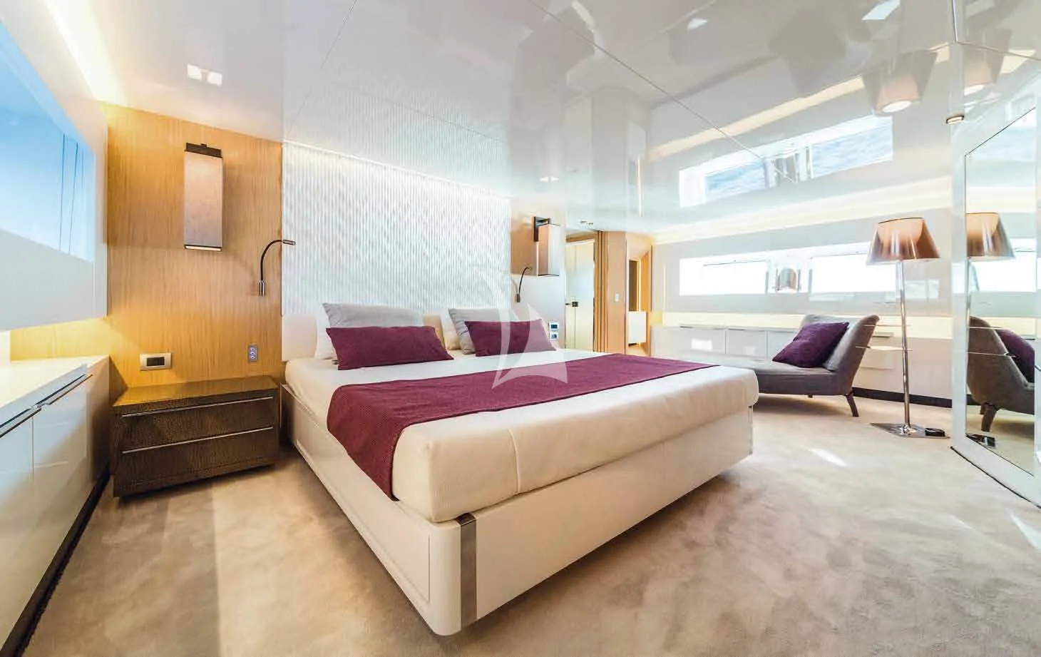 BOOM SHAKALAKA Arcadia A85 - master cabin