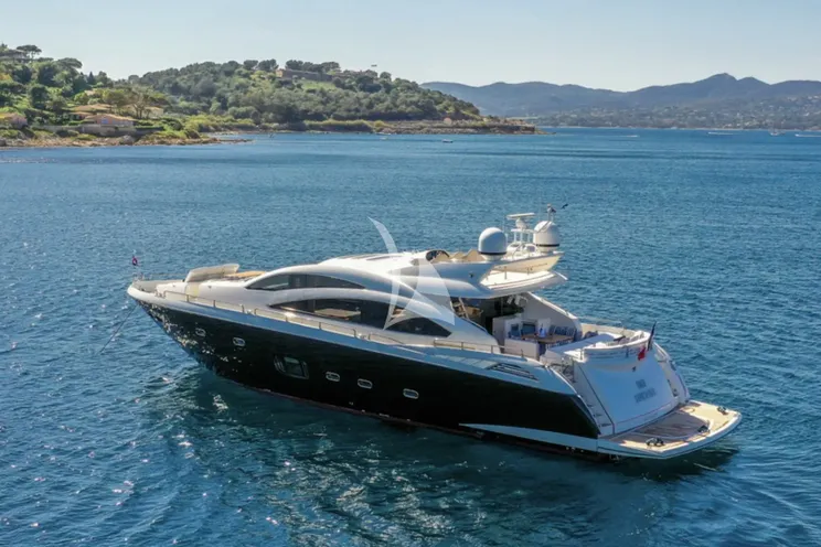 Charter Yacht BST SUNRISE - Sunseeker Predator 84 - 4 Cabins - St Tropez - Cannes - Nice - Antibes - French Riviera