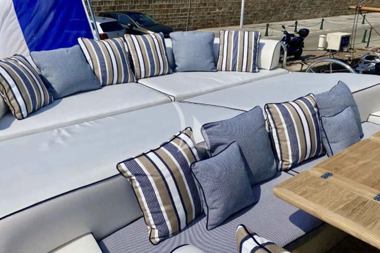 Charter Yacht BST SUNRISE - Sunseeker Predator 84 - 4 Cabins - St Tropez - Cannes - Nice - Antibes - French Riviera