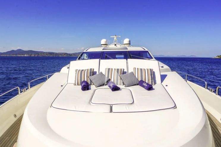 Charter Yacht BST SUNRISE - Sunseeker Predator 84 - 4 Cabins - St Tropez - Cannes - Nice - Antibes - French Riviera