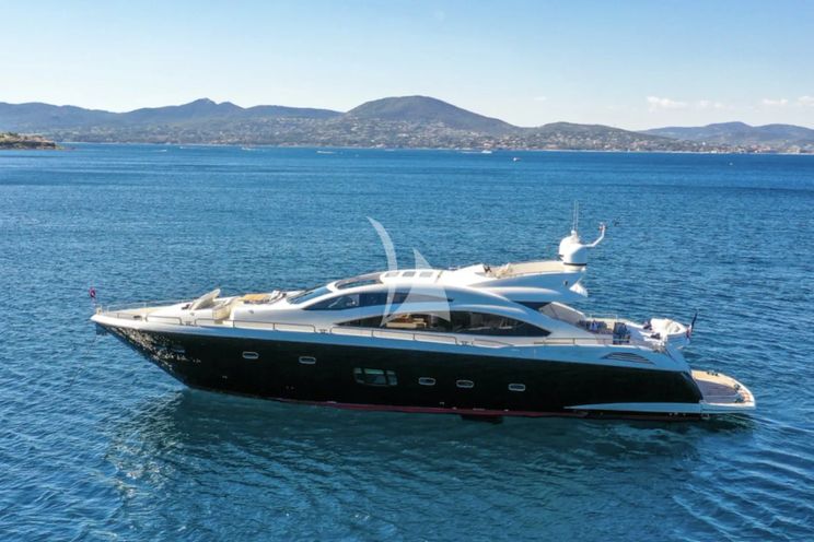 Charter Yacht BST SUNRISE - Sunseeker Predator 84 - 4 Cabins - St Tropez - Cannes - Nice - Antibes - French Riviera