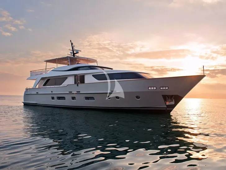 BST SUNRISE II Sanlorenzo SD92 - profile BST SUNRISE II Sanlorenzo SD92 - profile