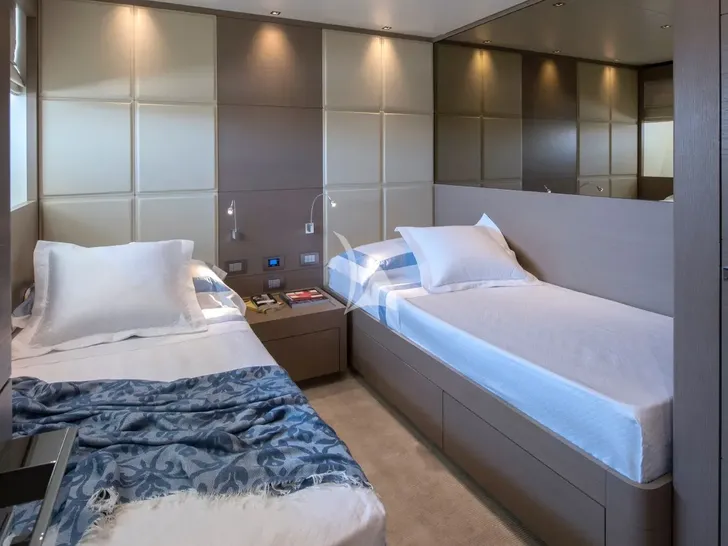 BST SUNRISE II Sanlorenzo SD92 - twin cabin BST SUNRISE II Sanlorenzo SD92 - twin cabin