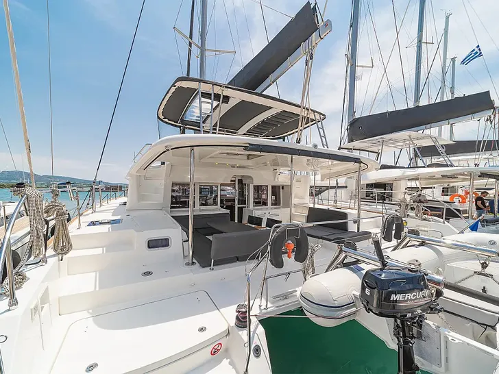 BUENA SUERTE Lagoon 470 - aft deck BUENA SUERTE Lagoon 470 - aft deck