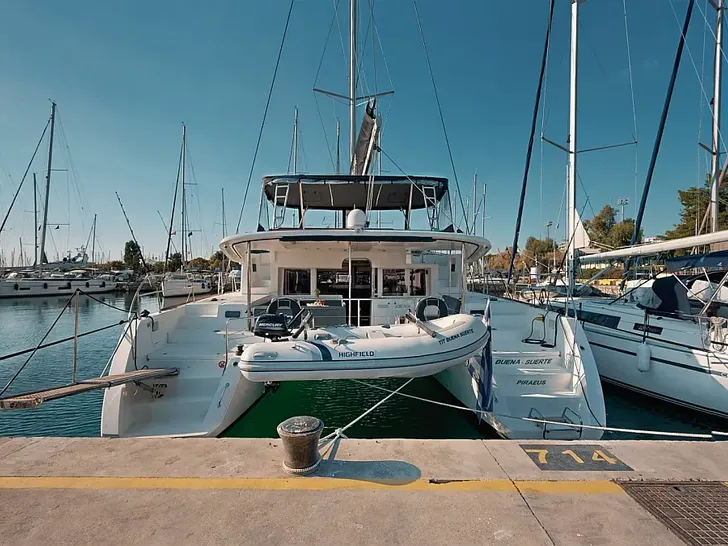 BUENA SUERTE Lagoon 470 - aft shot docked BUENA SUERTE Lagoon 470 - aft shot docked