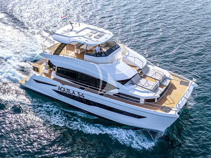 BY MY SIDE Aquila 54 - profile BY MY SIDE Aquila 54 - profile