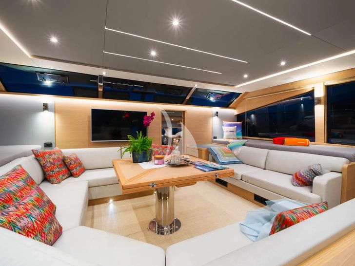 BY MY SIDE Aquila 54 - saloon BY MY SIDE Aquila 54 - saloon