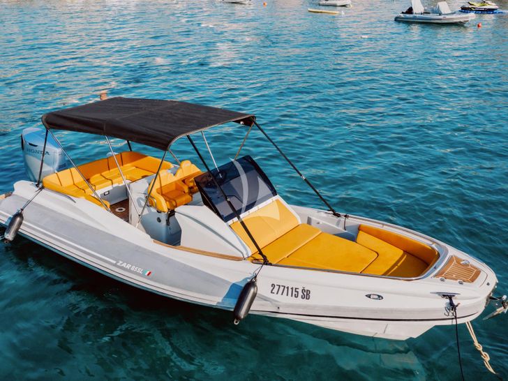 BY MY SIDE Aquila 54 - tender BY MY SIDE Aquila 54 - tender