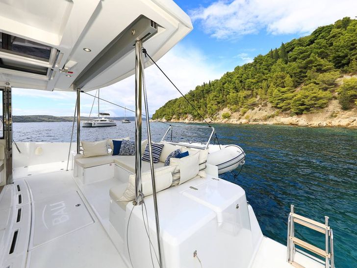 Bali 4.3 - Aft Bali 4.3 - Aft