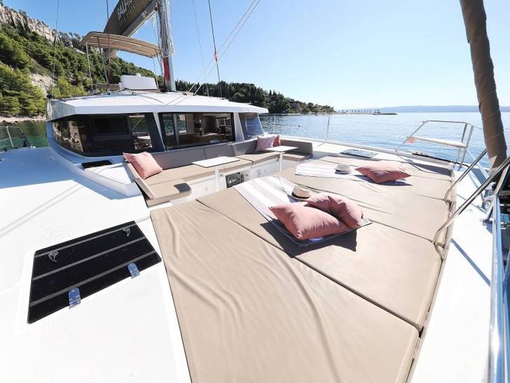 Bali 4.5 - Flybridge Bali 4.5 - Flybridge