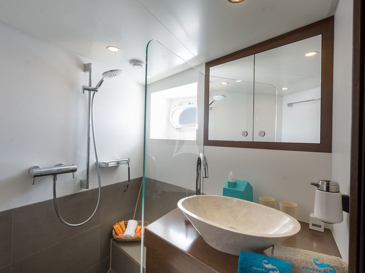 MONARA - Bathroom MONARA - Bathroom