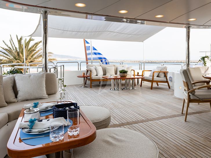 Benetti 35m Yacht OAK Upper Deck