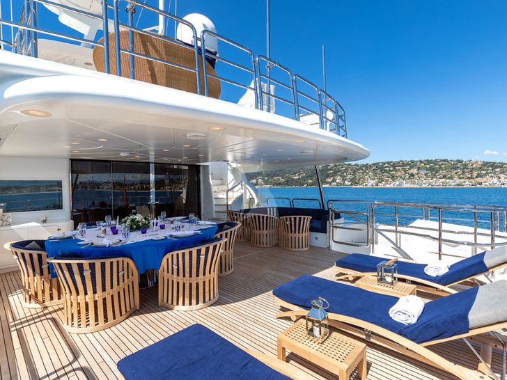 Benetti Classic SEABLUEZ Bridge Deck Aft Benetti Classic SEABLUEZ Bridge Deck Aft