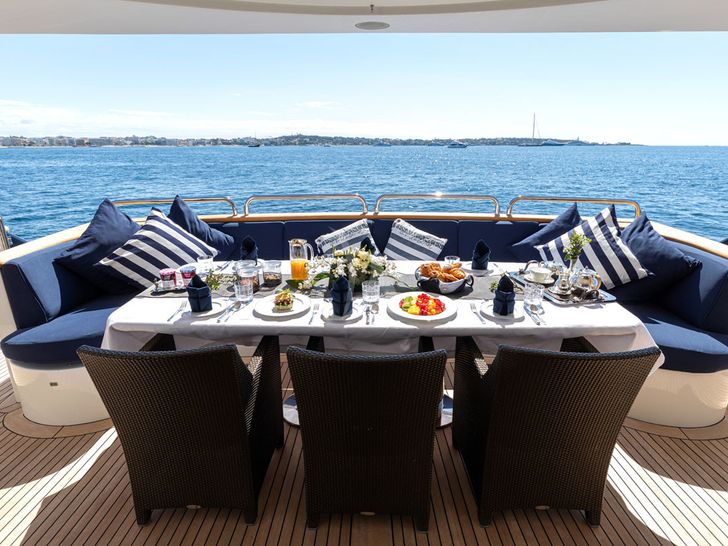 Benetti Classic SEABLUEZ Main Aft Deck Benetti Classic SEABLUEZ Main Aft Deck