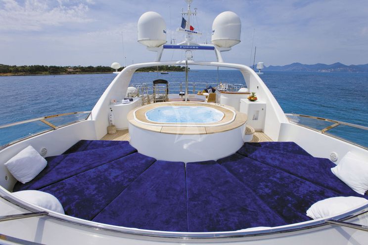 Charter Yacht SEABLUEZ - Benetti 37m - 5 Cabins - Monaco - Cannes - St Tropez - Naples - Athens