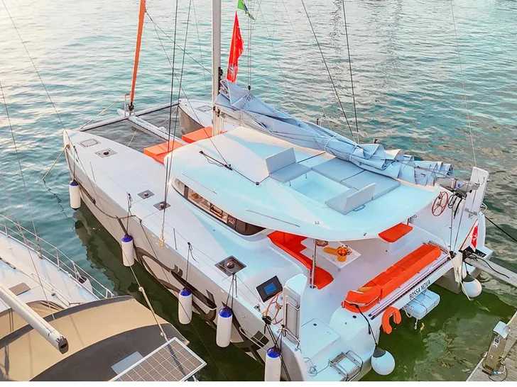 BOSSA NOVA Excess 14 - docked BOSSA NOVA Excess 14 - docked