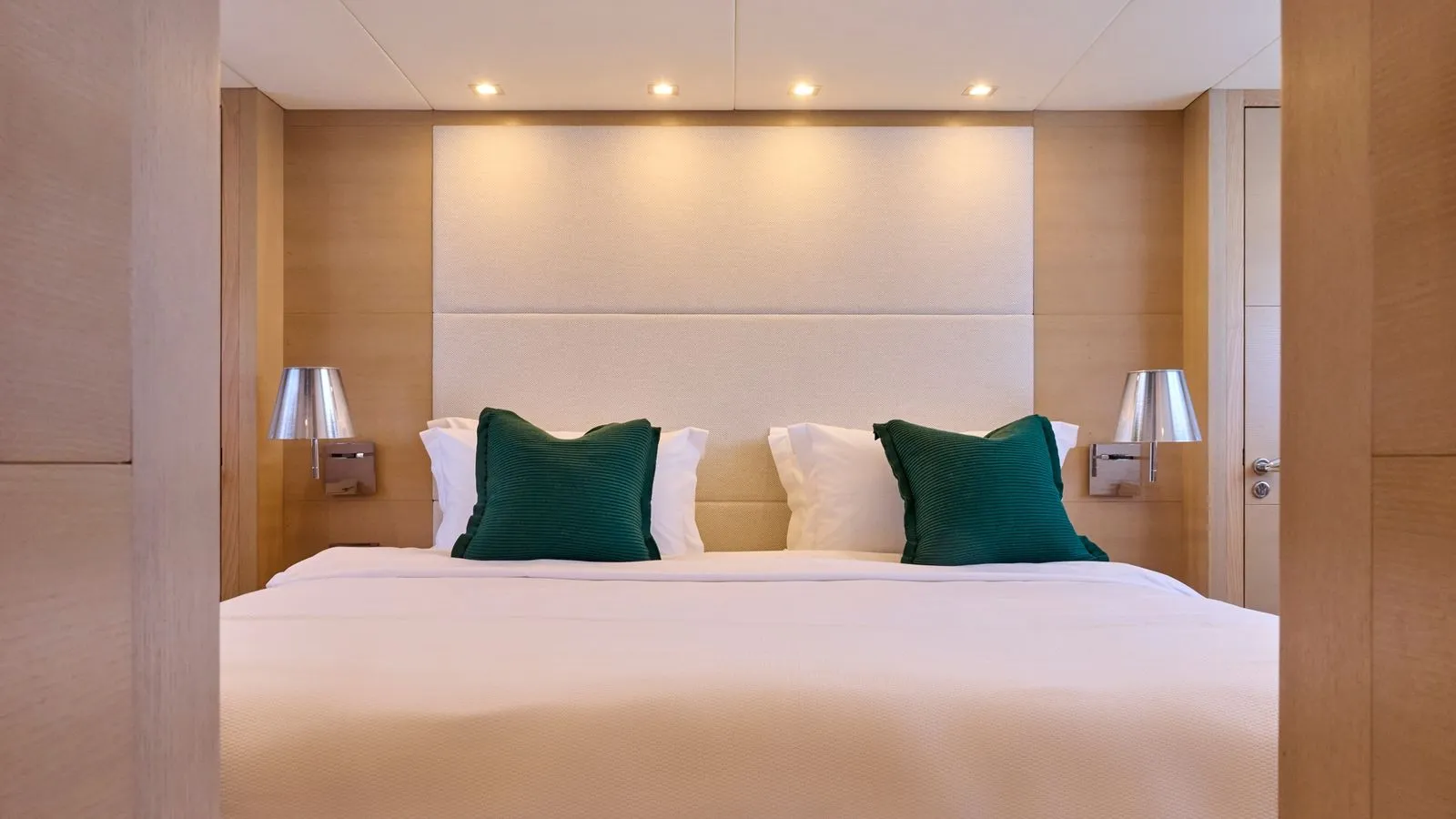 Charter Yacht SEAS THE DAY - Posillipo Technema 85 - 4 Cabins - Athens - Mykonos - Paros - Cyclades - Greece