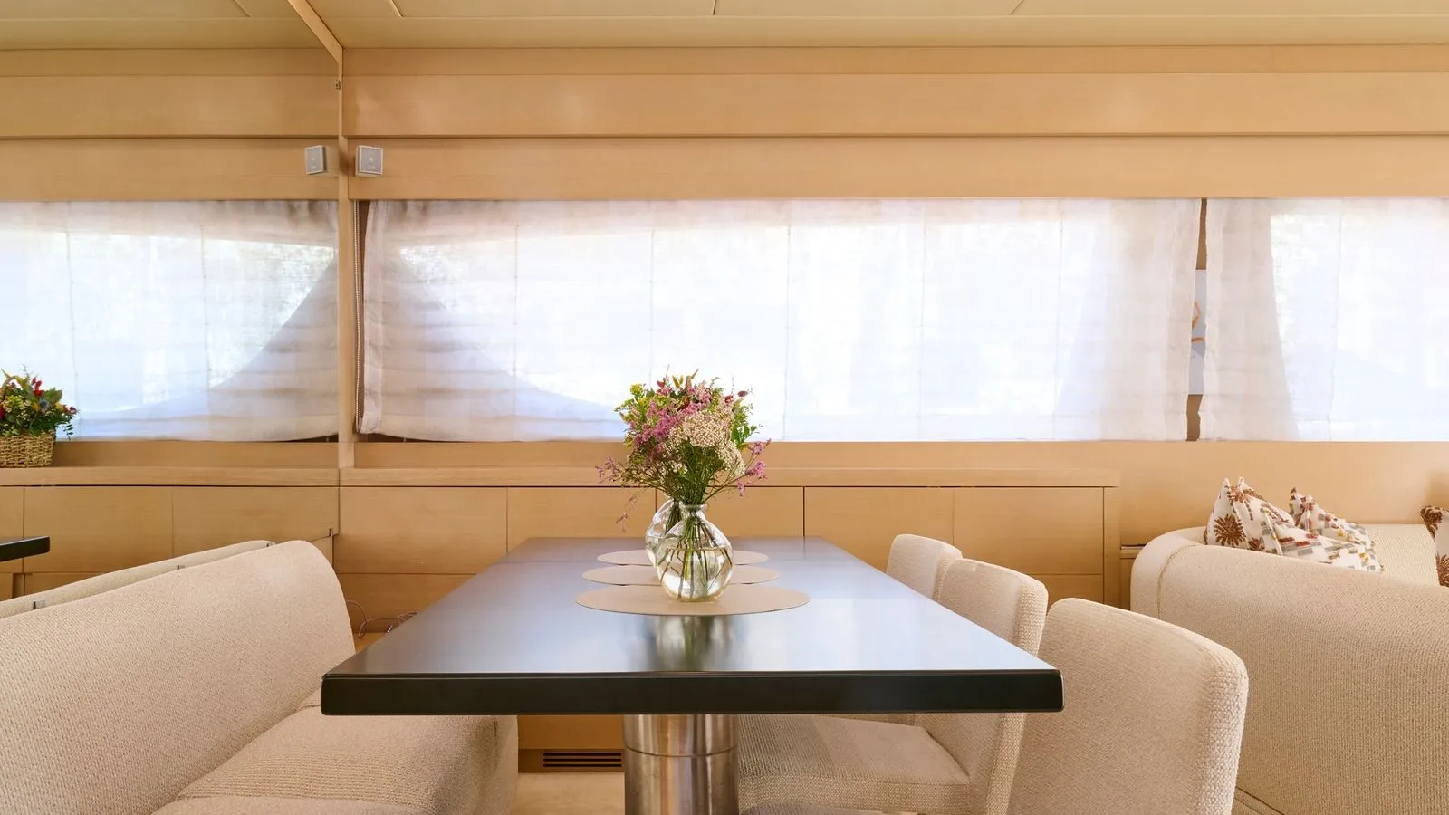 Charter Yacht SEAS THE DAY - Posillipo Technema 85 - 4 Cabins - Athens - Mykonos - Paros - Cyclades - Greece