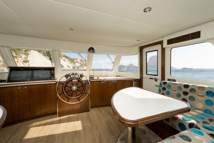 Charter Yacht MONARA - Classic Feadship - 4 Cabins - France - Cannes - Antibes - St Tropez