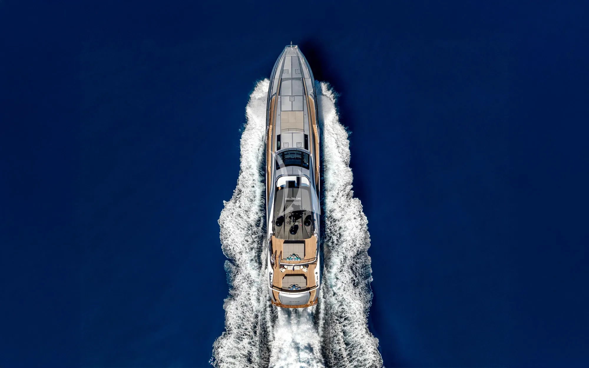 CABO Persing 140 - top shot cruising