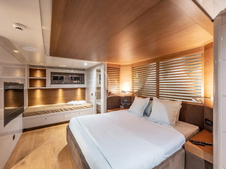 CALADAN Tansu 37m - VIP cabin 1 CALADAN Tansu 37m - VIP cabin 1