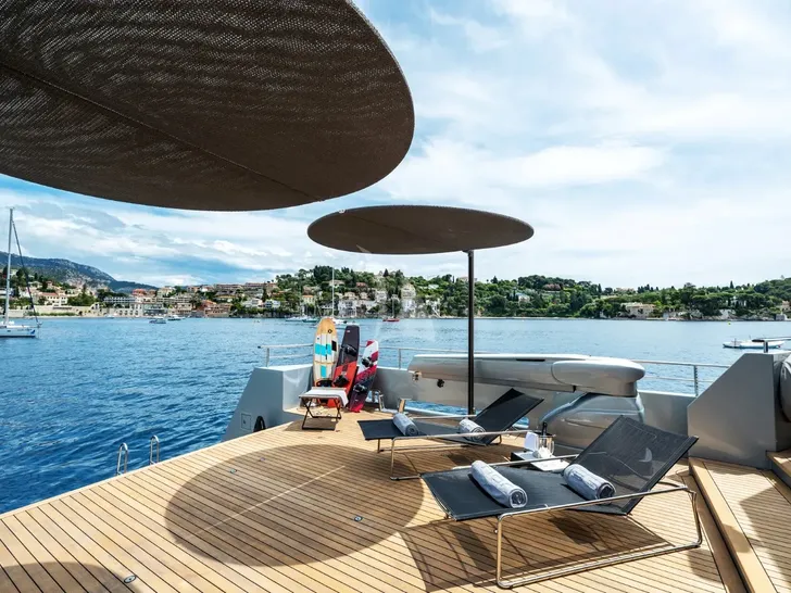 CALADAN Tansu 37m - aft deck sun beds CALADAN Tansu 37m - aft deck sun beds