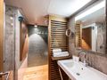 CALADAN Tansu 37m - twin cabin bathroom CALADAN Tansu 37m - twin cabin bathroom