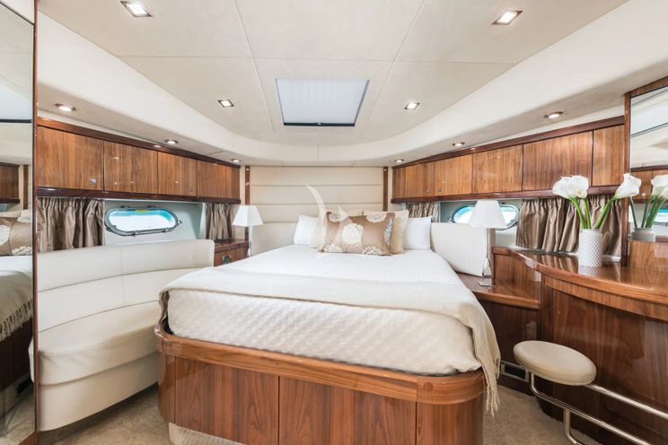 Charter Yacht CALA DI LUNA - Sunseeker Manhattan 74 - Ibiza - Palma - Mallorca - Balearics - Spain