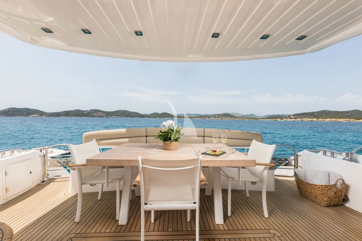 Charter Yacht CALA DI LUNA - Sunseeker Manhattan 74 - Ibiza - Palma - Mallorca - Balearics - Spain