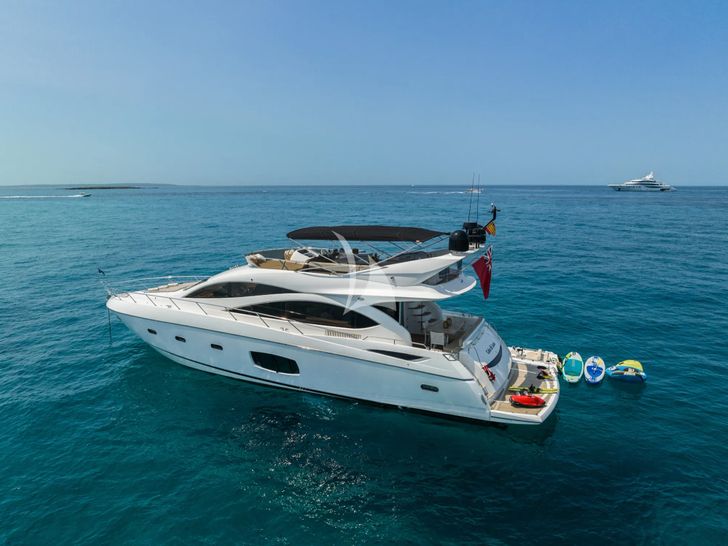 CALA DI LUNA Sunseeker Manhattan 74 - anchored with water toys CALA DI LUNA Sunseeker Manhattan 74 - anchored with water toys