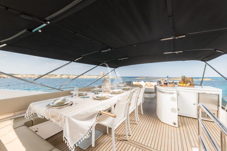 Charter Yacht CALA DI LUNA - Sunseeker Manhattan 74 - Ibiza - Palma - Mallorca - Balearics - Spain