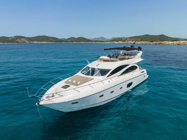 CALA DI LUNA Sunseeker Manhattan 74 - main profile CALA DI LUNA Sunseeker Manhattan 74 - main profile