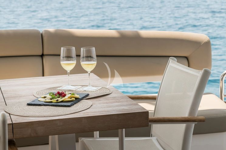 Charter Yacht CALA DI LUNA - Sunseeker Manhattan 74 - Ibiza - Palma - Mallorca - Balearics - Spain