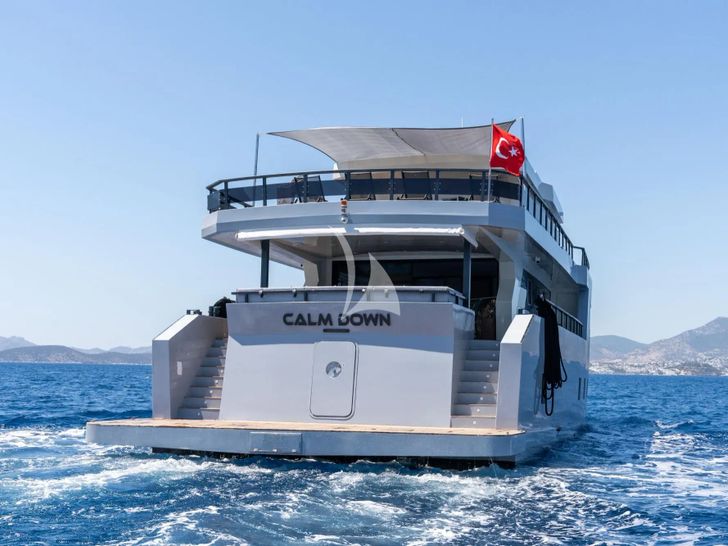 CALM DOWN Custom 30m - aft view CALM DOWN Custom 30m - aft view