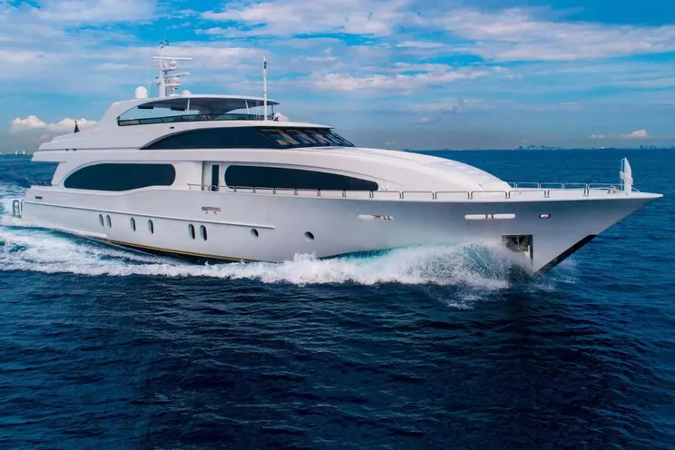 Charter Yacht CAMILLE - Broward 124 - 5 Cabins - Nassau - Exumas - Eleuthera - Paradise Island - Bahamas