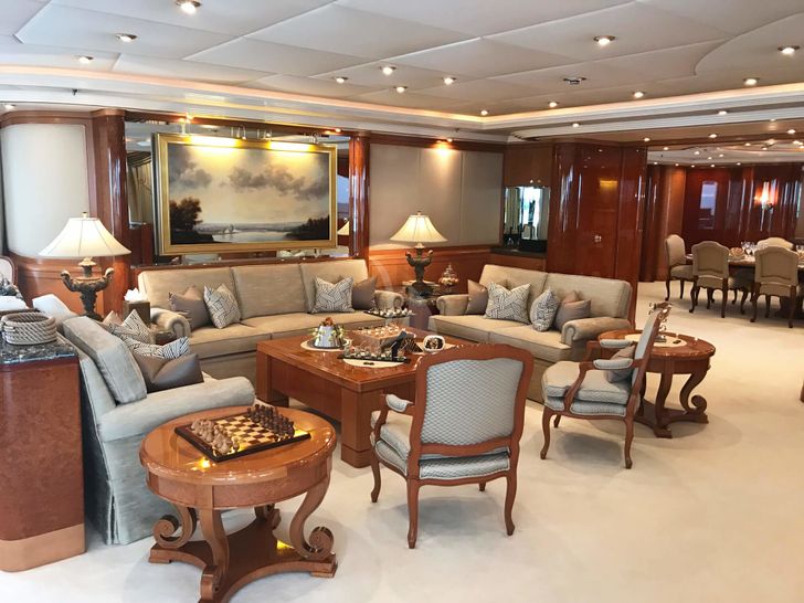 CAPRI Lurssen Yacht Saloon CAPRI Lurssen Yacht Saloon