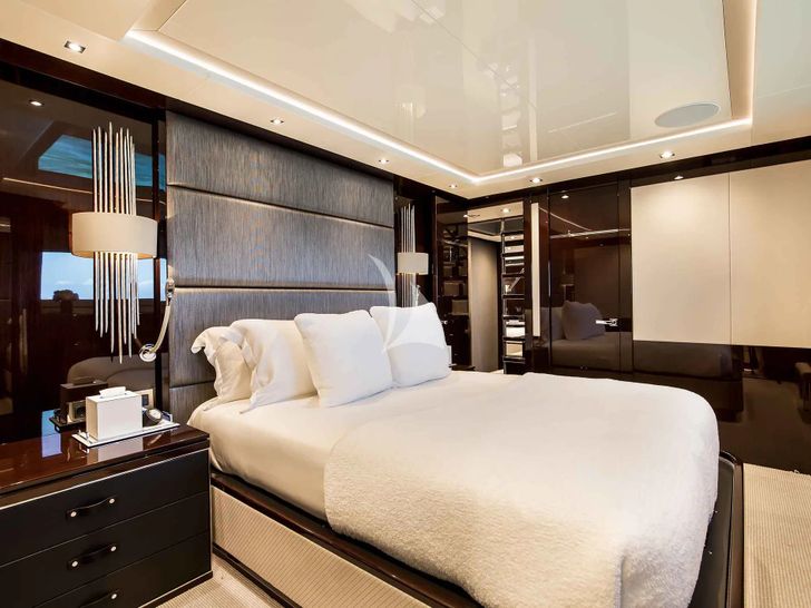 CAPTAIN MORGAN III Sunseeker 131 - VIP cabin 1 CAPTAIN MORGAN III Sunseeker 131 - VIP cabin 1