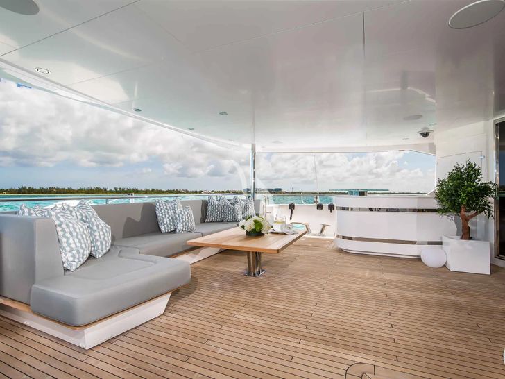 CAPTAIN MORGAN III Sunseeker 131 - aft deck lounge CAPTAIN MORGAN III Sunseeker 131 - aft deck lounge