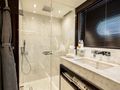 CAPTAIN MORGAN III Sunseeker 131 - twin cabin 1 bathroom CAPTAIN MORGAN III Sunseeker 131 - twin cabin 1 bathroom