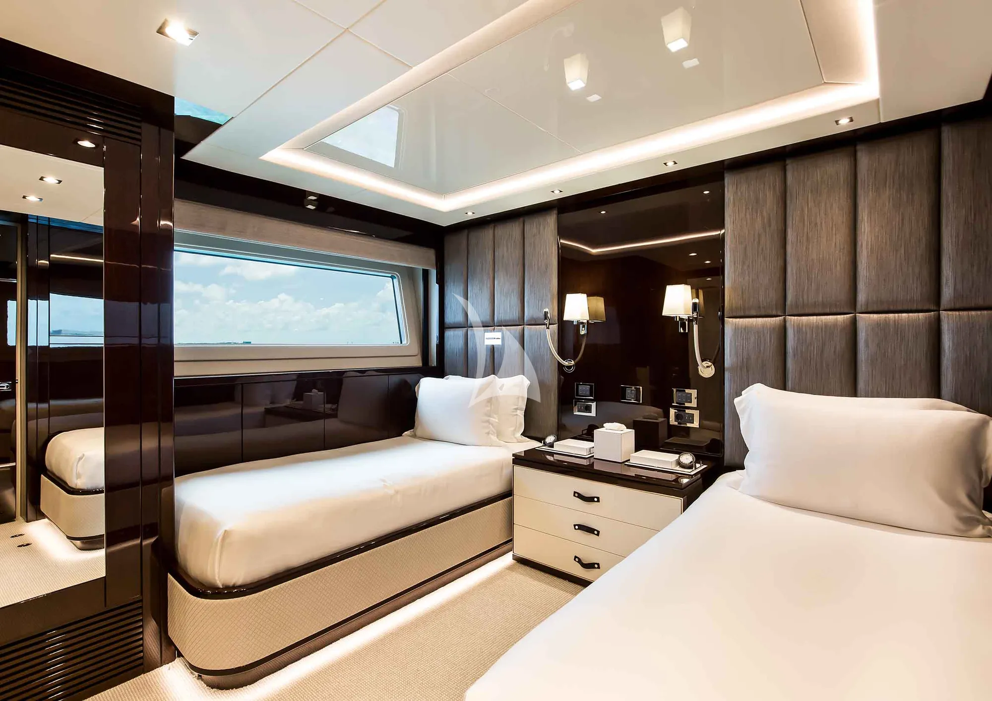 CAPTAIN MORGAN III Sunseeker 131 - twin cabin 1